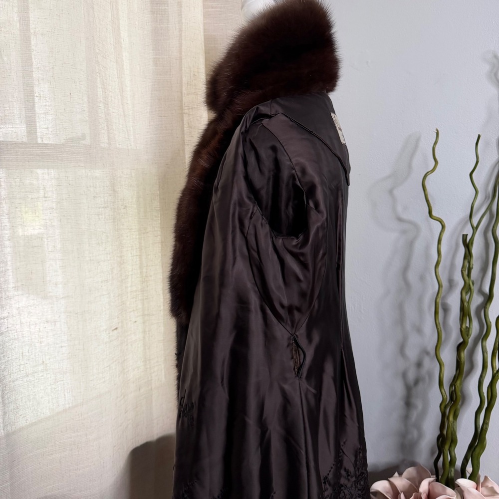 Vintage Mink Fur Coat Full Length Brown Floral Embroidered Lining Women's Medium - Picture 12 of 16